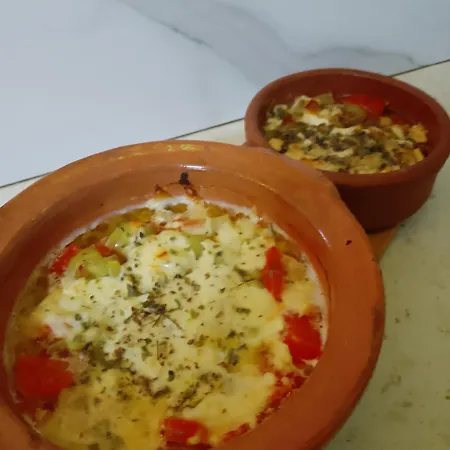 Dream Stone Bar Restaurant *