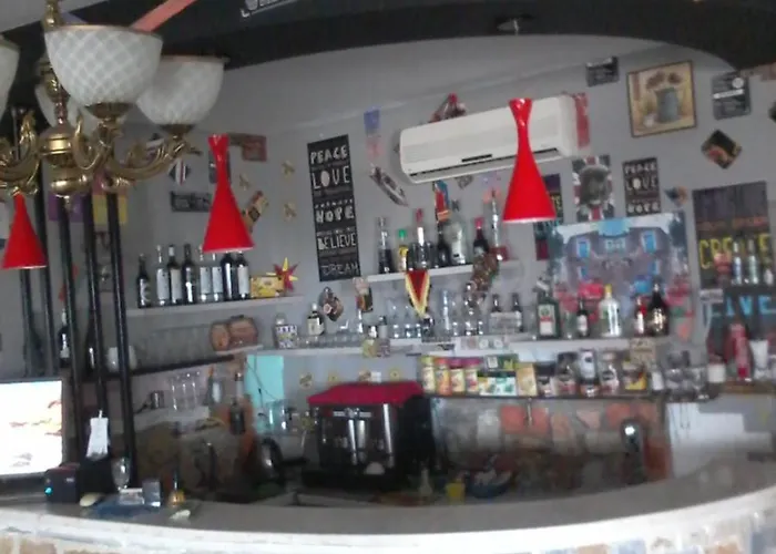 Dream Stone Bar Restaurant Nocleg ze śniadaniem *