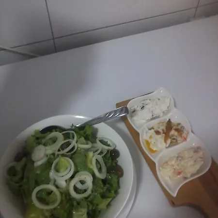 Dream Stone Bar Restaurant Frühstückspension *