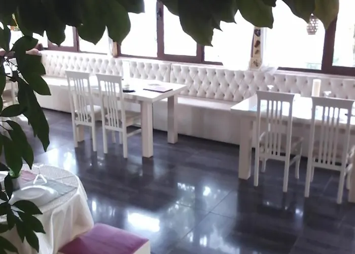 Bed & Breakfast Dream Stone Bar Restaurant